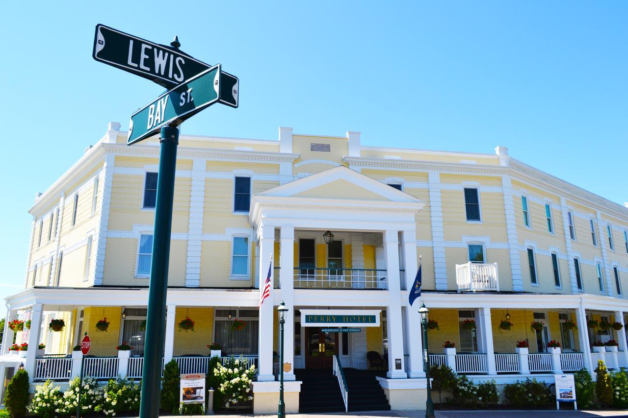 Perry Hotel Petoskey Buitenkant foto