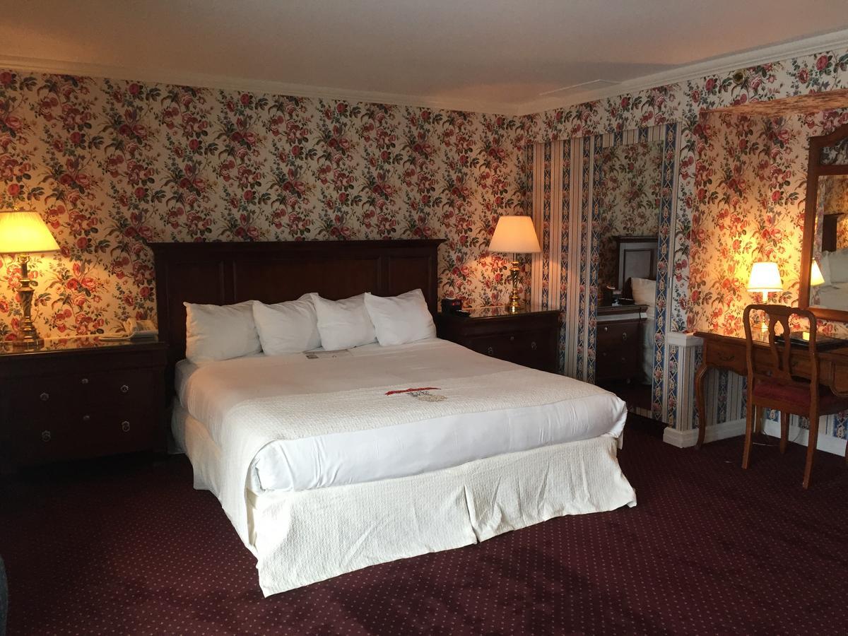 Perry Hotel Petoskey Buitenkant foto